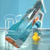 Toys Gun Electric Water Gun absorbant automatiquement la haute pression forte charge extérieur bataille interactive plage eau pistolet gris toys t240428