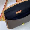 Sac de créateur fabriqué à partir d'un sac multifonctionnel en cuir en relief en relief avec bandoulière en cuir détachable