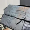 Louls Vutt 24SS Bröst Män midja Designer Lock Bag Crocodile Bag 21cm Crossbody Luxury Pack Sling S