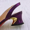 Dress Shoes 2024 Elegante Purple PU -stof met verschillende heldere stragingsbladen Decoratieve hoge hakken Fashion Party Sandals Damesschoentas Set