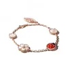 Bracelets à haut standard Choix de cadeau 18k Rose Gold Natural Lucky Flower Bracelet Silver Ladybug Beetle avec Vnain commun