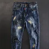 Jeans for uomo ritagliato pantaloni da cowboy strappati strappati con buchi pantaloni rotti strati strati per gli anni '90 abiti da streetwear y2k 2000 casual 240424