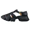 Sandálias Gladiador de couro genuíno Sandal Men tira de fivela de fundo espesso Hollow Out Breathable Summer Mens Casual Sapatos Tamanho 37-45