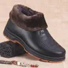 Boots Chaussures chaudes extérieures hommes neige légère du fond d'hiver épais peluche de la cheville de haute qualité mâle de haute qualité 2024