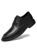 Sapatos casuais Office de negócios masculino Social de couro formal Flats confortáveis deslizam na festa de casamento de carreira negra