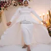 Minimalistische moslim zeemeermin trouwjurken met overks tot trein 2024 satijnen hoge nek lange mouw Dubai Arabische bruidsjurk kralen moslimah bruid grecian mariage