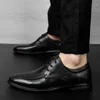 Sapatos casuais homens de alta qualidade vestem impressões de couro genuíno de renda preta masculina clássica oxfords formal plus tamanho 36-47