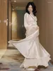 Robes de fête HARAJPEE CHINE STYLE MATINE BRIDE TAUTHING ANGAGEMENT LUMBRE NICHE NICHE BLANCE FAIS