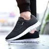 Running schoenen Big Size 38-47 Smmer Men and Women Breathable Mesh Jogging Sneakers Outdoor Ultra Light Sports