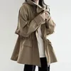 Kvinnors trenchockar Iyundo 2024 Spring Women Coat vandringjacka Huven Stativ Kullstrå i midjan Slim Casual Style All Match Female