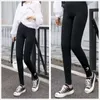 Frauen Jeans 2024 Herbst -Leggings mit kleinen Füßen cooler Sportstil Ulzzang Hosen hohe Taille erscheint dünn