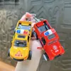 Keychains Creative Simulated Pickup SUV Pendant Keychain Söt Mini Fire Service Truck Children's Gift Key Ring för par Bag Tillbehör