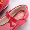 Mädchenschuhe ly angekommene Kinder Kinder Baby Mädchen Kristall Bling Bowknot Single Prinzessin Schuhe Sandalen Mädchen Sandalen Schuh rot 240419