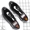 Casual Shoes Korean Style Mens Business Slip-On Tassels Shoe Black Wedding Formal Dress Breattable Patent Leather Loafers Zapato Hombre