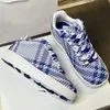 Mężczyźni projektant marki Primrose Check Knit Box Sneakers Retro Women Sports Buty Elastyczne dzianiny Upper Upper w podeszwy drut kolczasty detale dama na zewnątrz buty do chodzenia