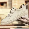 Chaussures décontractées Men Outdoor Fashion Handmade Cuir Shoe Design Sneakers Man Breathable Soft Driving