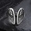 حلقات الفرقة Retro Black Angel Wings Womens Open Ring S925 Sterling Silver Party رائعة مجوهرات الحيوانات الأفعى حلقة أصابع الذكرى السنوية Q240427