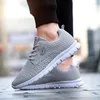 Running schoenen Big Size 38-47 Smmer Men and Women Breathable Mesh Jogging Sneakers Outdoor Ultra Light Sports