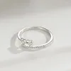 Pierścienie klastra s925 srebrny pierścień w kształcie serca prosta i słodka osobowość urocza temperament moda wszechstronna biżuteria dla kobiet