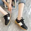 VLogoo Color Shoes 2024 Stud Sneakers Trainer Nieuwe modieuze Low Top Board Casual Designer Block Lacing Trendy Sports Dames Valentyno Hsxj