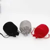 Drawstring 30 stcs/lot 6 12,5 cm Aangepaste bedrukte cosmetische fluweel Pouch Drawstrin Bags Sieradenverpakking voor vrouwelijke geschenken