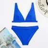 Swimwaies pour femmes Sexy V-Neck Bikini Triangle Swimsuit Thong Hook Back Y2k Trend Vacation Maillots de bain Two Piece Femmes Femmes Bathing