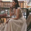 Champagne Illusion Abiti da sposa a A-Line senza schiena a V Sleeveles Colorful Floral Lace Abiti da sposa Robe De Mariee