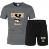 Nya herrares träningsdesigner Youth Sports Fitness Short Sleeve Sportswear Luxury Brand Tryckt T-shirt Shorts tvådelar.