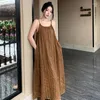 Lässige Kleider 2024 Sommer Plaid Schwingende Urlaubskleid für Frauen Einfacher französischer Strand langer Kaffee Bohemian Loose Birthday Robe