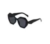 Designerskie okulary przeciwsłoneczne dla kobiet Outdoor Shades Fashion Classic Lady Mens Sunglasses Luksusowe okulary mieszanka kolorowy opcjonalne trójkątne charakterystyczne gafy z pudełkiem UA400