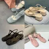 Scarpe per abbigliamento in borsa Miui sandali femminile Summer Fashion Temperamento in pelle Mary Jane Scarpe da donna Scarpe singoli con tacco alto 797