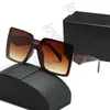 Summer Ladies Luxury Designer Solglasögon Kvinnor Överdimensionerade Gradient Sun Glasses Polariserade ramar Attityd Case Vintage With Box och Case Lunette de Soleil