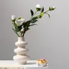 Niflheim Nordic Ceramic Vase Beige Plante Pot Home Decor Arrangement de fleurs Jardin Bureau Bureau Décoration Craft 240411