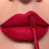 Brilho labial fosco à prova d'água 12 cores longlesting copo não pegajoso não feita de veludo vermelho líquido sexy lipstick women lips maquiagem 240425