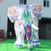 Activités de plein air de 8 m de long (26 pieds) avec un éclairage d'éclairage d'éléphant gonflable Avertissant beau jouet de mascotte de dessins animés décoratifs d'éléphant de fleur à vendre