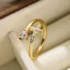 Pierścienie opaski klasyczny krzyżowy pierścień sześcien cyrkonia palec nowoczesny damski datowanie biżuterii Q240427