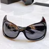 Zonnebril modieus kattenoog voor vrouwen retro ontwerp punk mannen half frame Halloween Fun Sunglasse