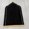 Flanela grube maty modlitewne Muzułmanin 80*120 cm Dywaniki modlitewne dywany islamskie mata modlitewne na muzułmański Ramadan 240420