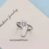 Damesband tiifeany ring sieraden s925 sterling zilveren mosang diamant vier klauw voor dames Koreaanse editie lichte luxe gevoel kleine en populaire wijsvinger als
