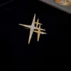 Spille classiche Shining Crsytal Star Pins for Women Men Fashion Rhinestone Gold Color Distinici gioielli