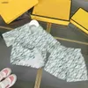 Fashion Baby Track Spacksuits Kids Designer Clother Beilet Tize de 100-150 cm Camiseta y pantalones cortos de verano con letras de verano.