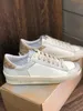 Nuova stagione Sneakers Women Star Sequestro Classic White Do-Old Dirty Leather Designer Mens Woman Casual Scarpe