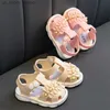 Sandals Cute newborn baby and toddler sandals cute girl flexible anti slip bow pearl soft sole summer casual daily walking shoesL240429