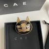 Luxury 18k Gold-Plated Brooch Brand Designer New Cat Head Shaped Design Fashionable Girl Brooch High-Quality Boutique Gift Brooch Box Birthday Party