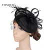 Cappelli larghi cappelli da secchio Cappelli Eleganti fantasia Cocktail BEIGE Cancelle vintage Sinamay Party Derby Affastore Cappello da sposa Cappello Red Ladies Black Featle Feather Y240426