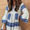 Robes décontractées Femmes Imprimé en V Col Folds Splice une ligne en vrac Mini Robe Robe Flare Vestidos Lady Bohemian Beach Summer 2024