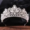 Tiaras Silver Color Accessoires de cheveux de mariage Luxury Crystal Crown Tiara For Women Crown Criffe Bridal Hair Bijoux Tiaras