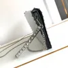 Evening Party Rivet Clutch Bags Designer för kvinnor Luxury Wristlet Purse Telefonhållare Wallet Purs Purses Ladies Fashion Real Leather Studs Handbag Chain Crossbody Bag