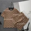 2024 Designer Högkvalitativ italiensk mäns casual sweatshirt Shorts Set Crewneck T-shirt Sport Shorts Letters Bomull Luxury Men set Summer Two-Piece Set