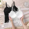 Débardeurs femme Camisoles pour femmes débardeur en dentelle avec soutien-gorge intégré Lingerie sexy haut court noir grande taille camis en dentelle blanche débardeur rembourré d240427